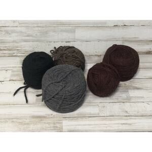 Mixed Lot Of 5 Skeins Of Yarn All Wool Or Partial Wool Neutrals